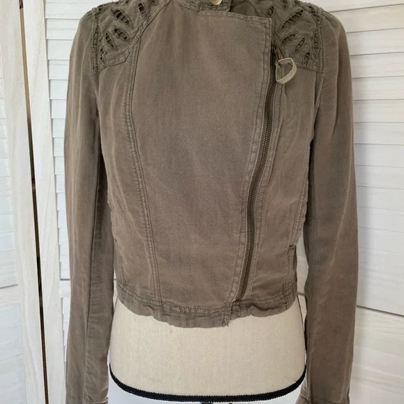 Free People Sz 4 Linen Cotton Eyelet Moto Jacket Olive Green Zip - Picture 11 of 13